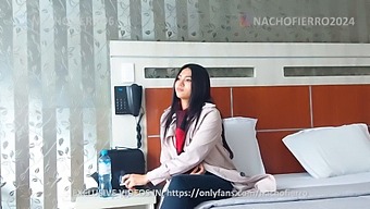 First-Time Teen Girl Impresses With Her Stunning Face And Amazing Fucking Skills In Casting Video